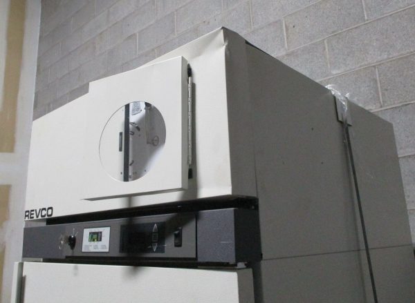 Kendro REL2304A20 Revco Laboratory Refrigerator Not Cooling for Parts or Repair For Cheap - Image 3