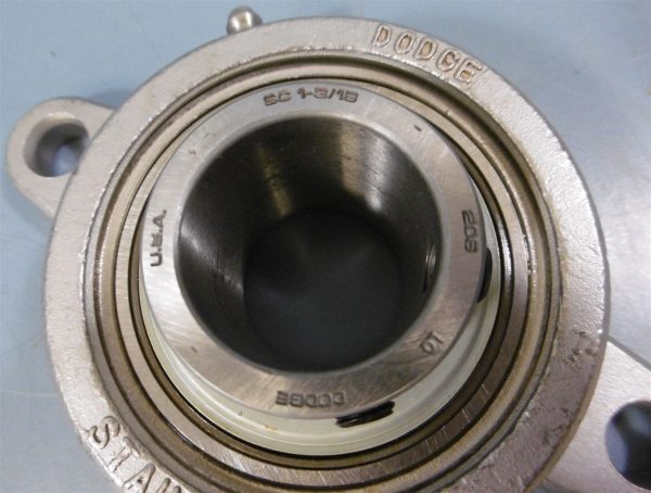 Dodge Flange Block Bearing: F2B-SCEZ-103-SH, 1-3 16  Dia Shaft, 2 Bolt Hot on Sale - Image 3