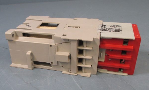 Allen Bradley 100S-C09UZJ14C Series A Safety Contractor Guardmaster Used Online - Image 5