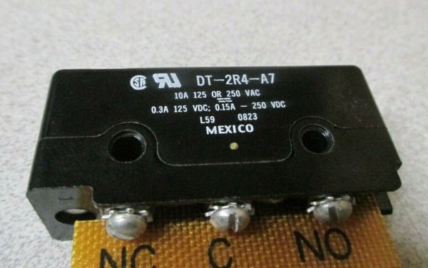 HONEYWELL MICRO SWITCH DT-2R4-A7 Sale - Image 2
