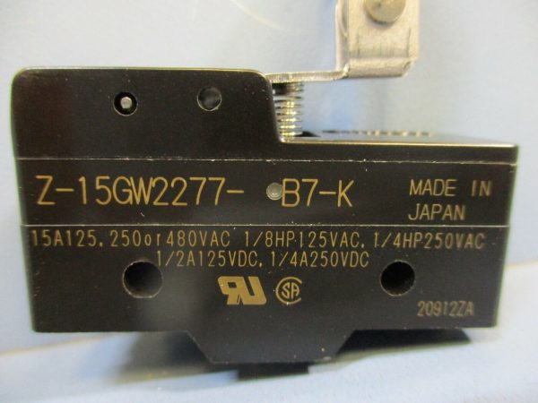 Omron Z-15GW2277 Roller Limit Switch LOT OF 7 For Cheap - Image 3