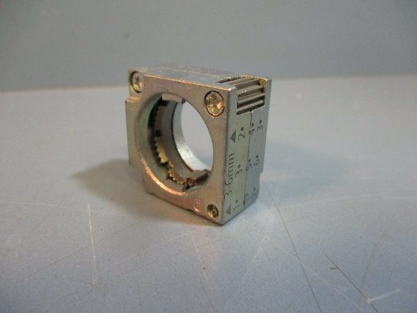 Siemens 3SB3 500-5LD21 Key-Operated Switch NEW Cheap - Image 4