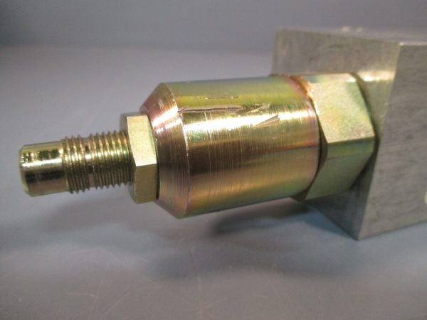SAUER DANFOSS OIL PRESSURE REGULATOR 158G2218 15D10-OL-B-4D-E-C Hot on Sale - Image 4