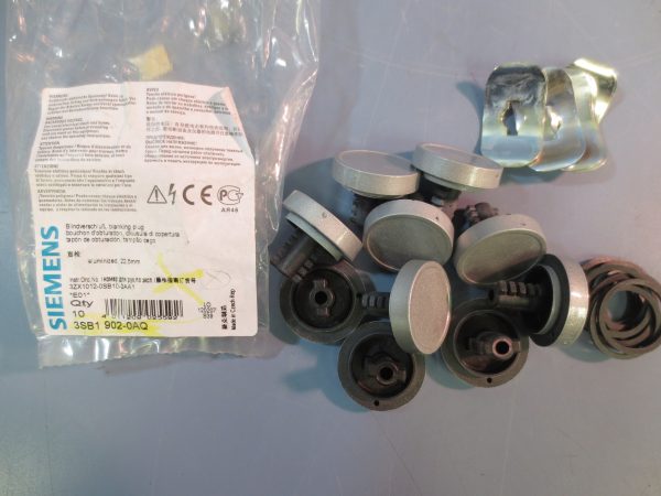 NIB Lot of 10 SIEMENS 3SB1 902-0AQ Hole Plug Aluminized Online now