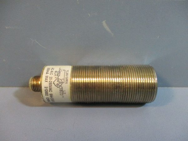 HTM Proximity Switch CCM1-3020A-BUL3 A AC-N.C 20-250VAC SN=20MM 300mA Cheap - Image 2