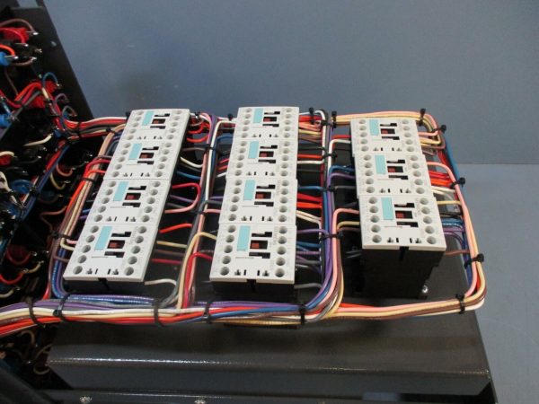 Lab-Volt 3784-10 Transmission Grid  A  450V 5A 50 60Hz Supply - Image 4