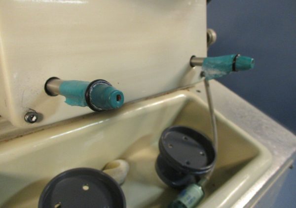 Polychem Twin Edger Lens Polisher 115 Volt Used For Sale - Image 4